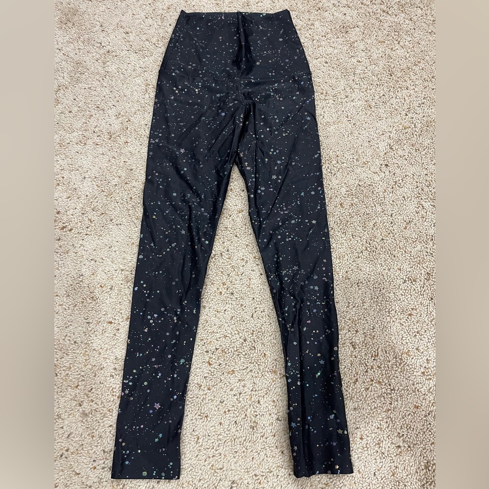 Emily Hsu high waisted leggings confetti pattern, sneaker length